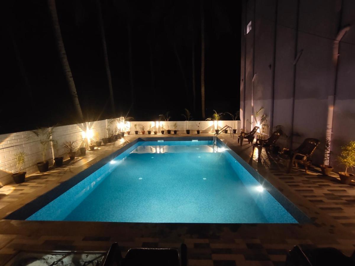 Pv Inn Пондичерри Экстерьер фото
