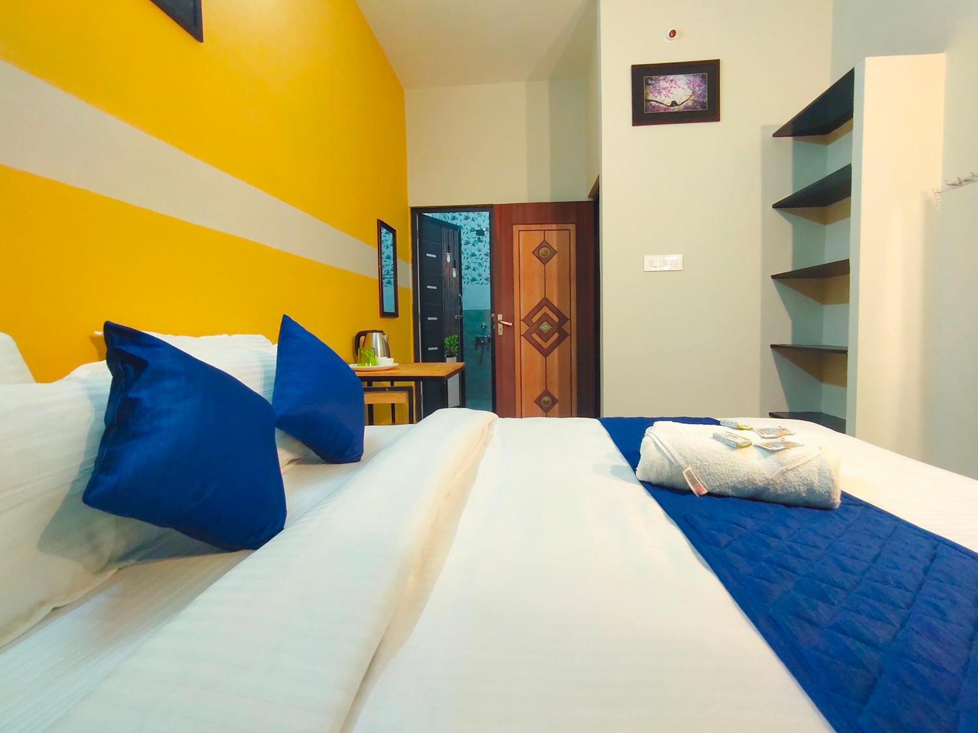 Pv Inn Пондичерри Экстерьер фото