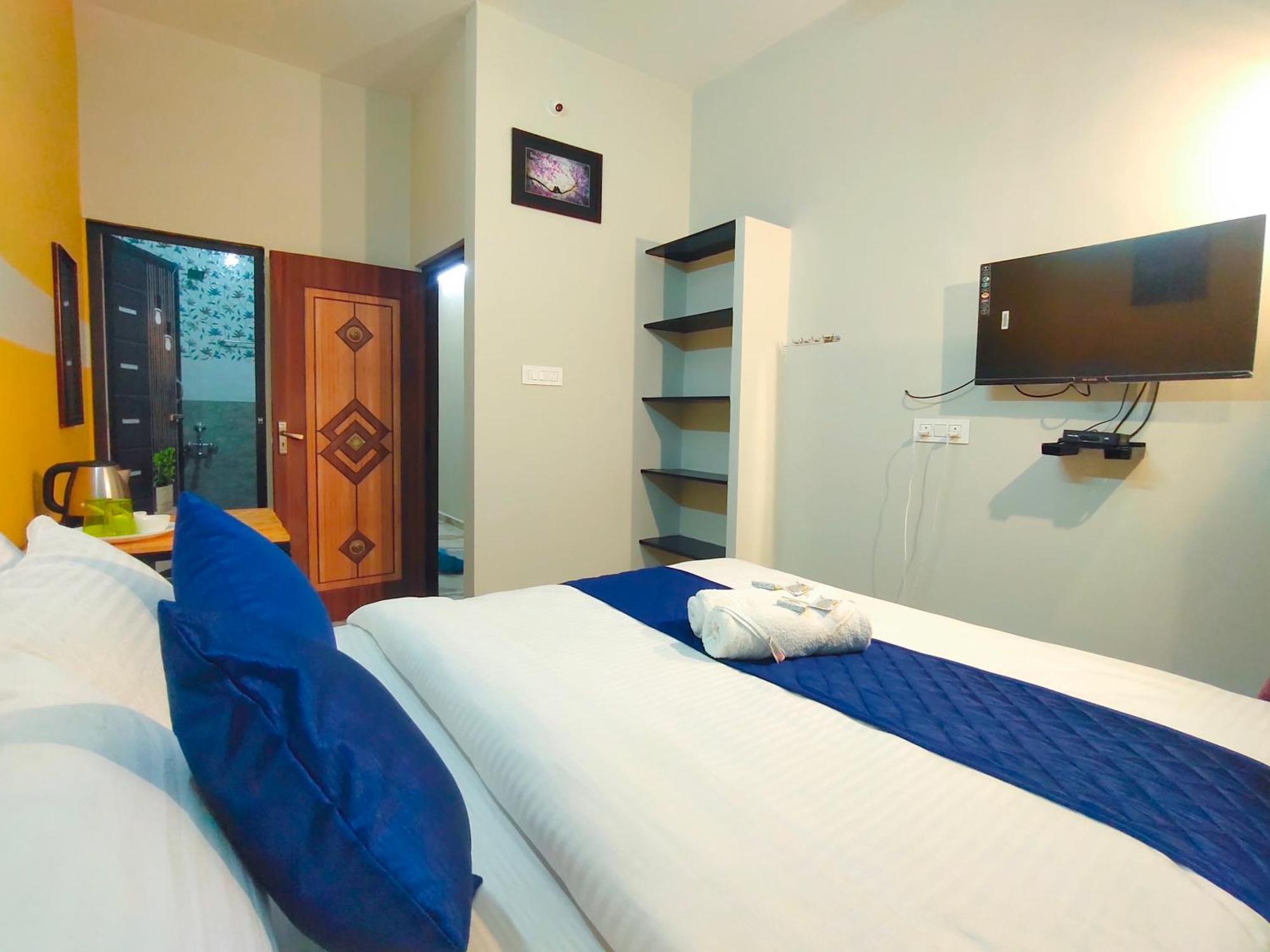 Pv Inn Пондичерри Экстерьер фото